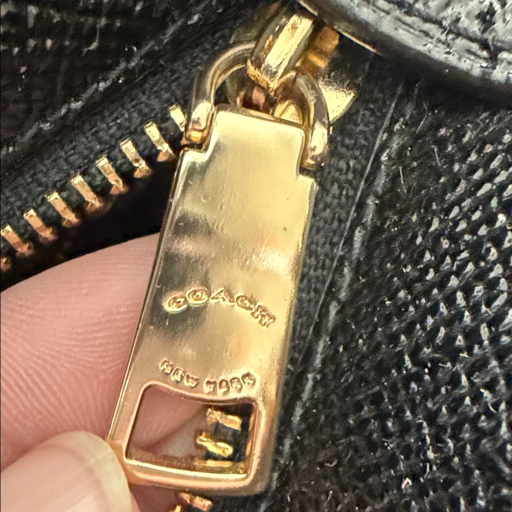 🔴SOLD!!!!🔴Coach Black Satchel with Gold Accents - Picture 5 of 9